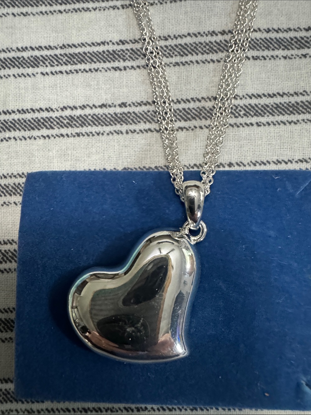 Silver heart Pendant Necklace - Elegant Women’s Jewelry